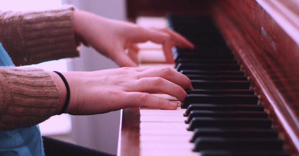 Beginner chords on piano