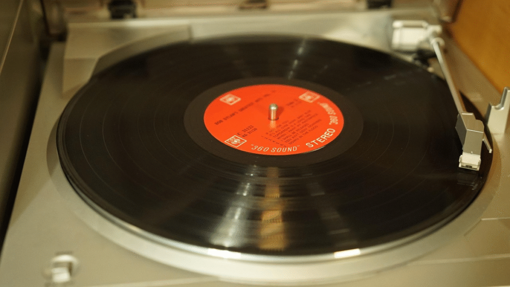 How to Send Your Song to a Record Label guide for artist