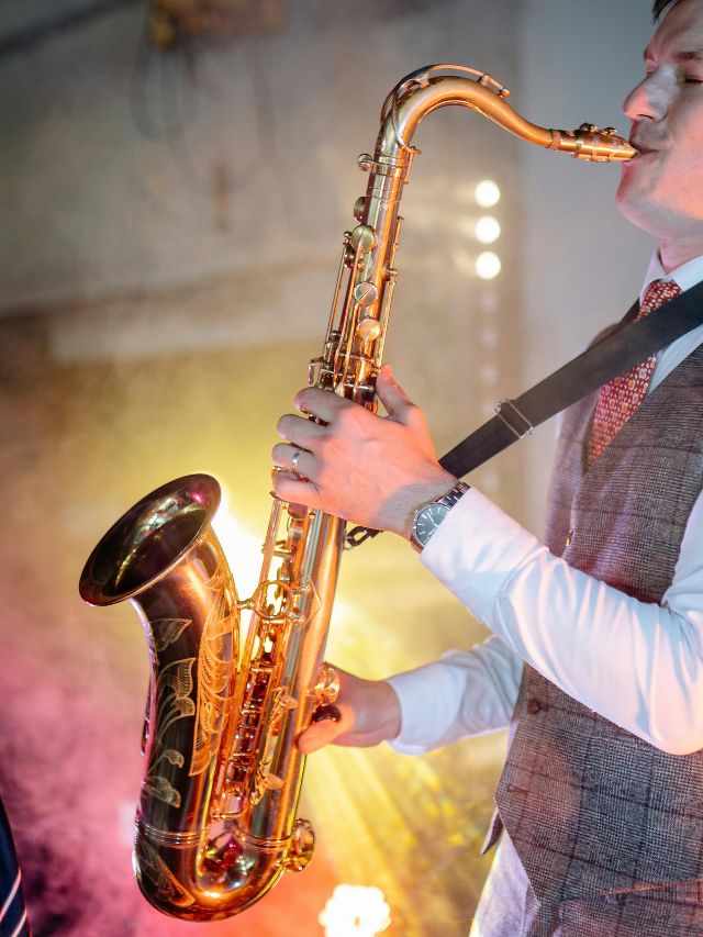 Man playing saxophone for beginners