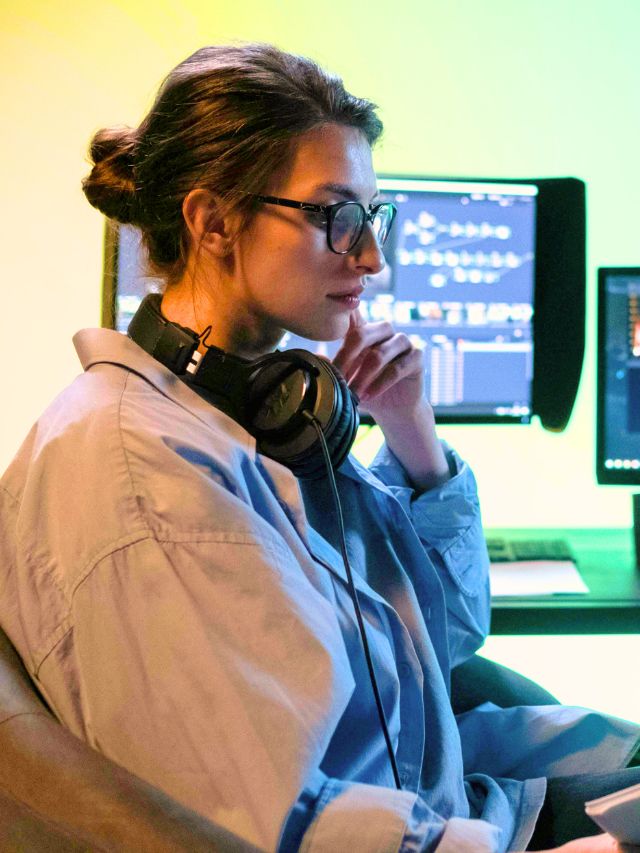 Studio headphones